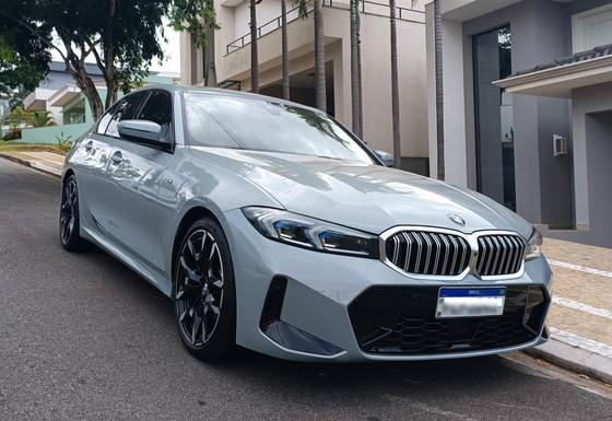 BMW 320i 2.0 16V TURBO FLEX M SPORT AUTOMÁTICO BMW 320i 2.0 16V TURBO FLEX M SPORT AUTOMÁTICO